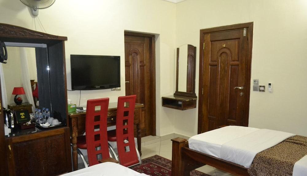 โรงแรมอัล มานาร์ Zanzibar ภายนอก รูปภาพ