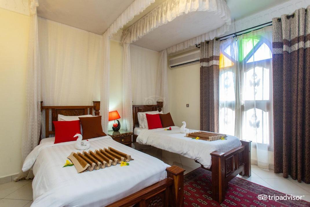 โรงแรมอัล มานาร์ Zanzibar ภายนอก รูปภาพ