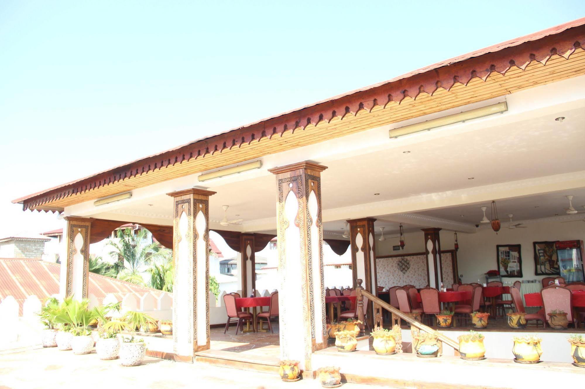 โรงแรมอัล มานาร์ Zanzibar ภายนอก รูปภาพ