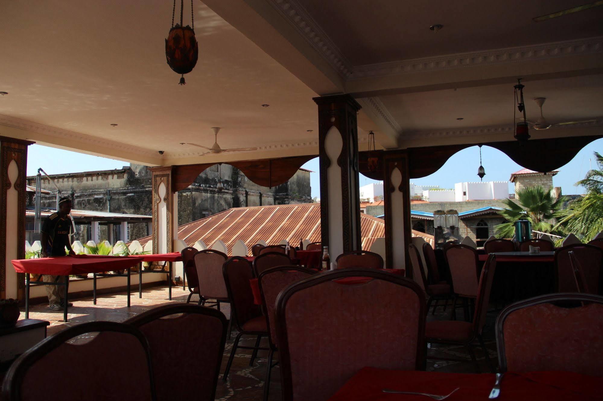 โรงแรมอัล มานาร์ Zanzibar ภายนอก รูปภาพ