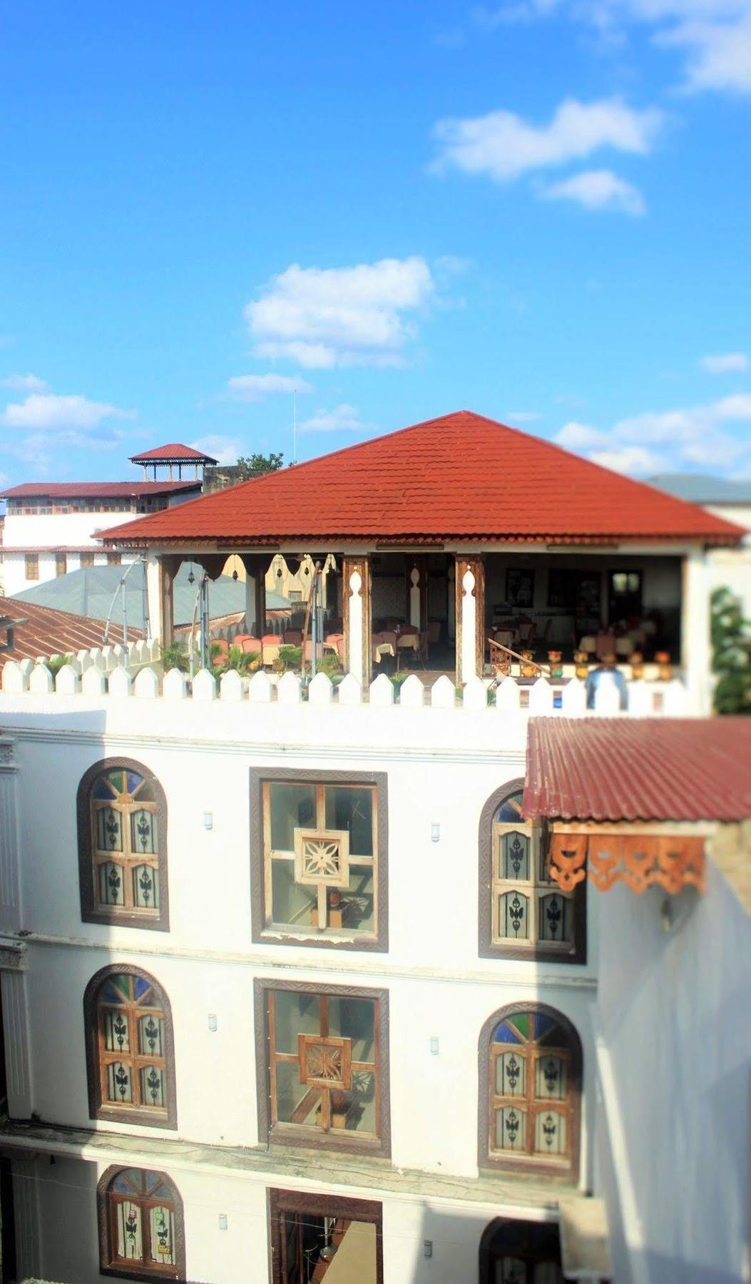 โรงแรมอัล มานาร์ Zanzibar ภายนอก รูปภาพ